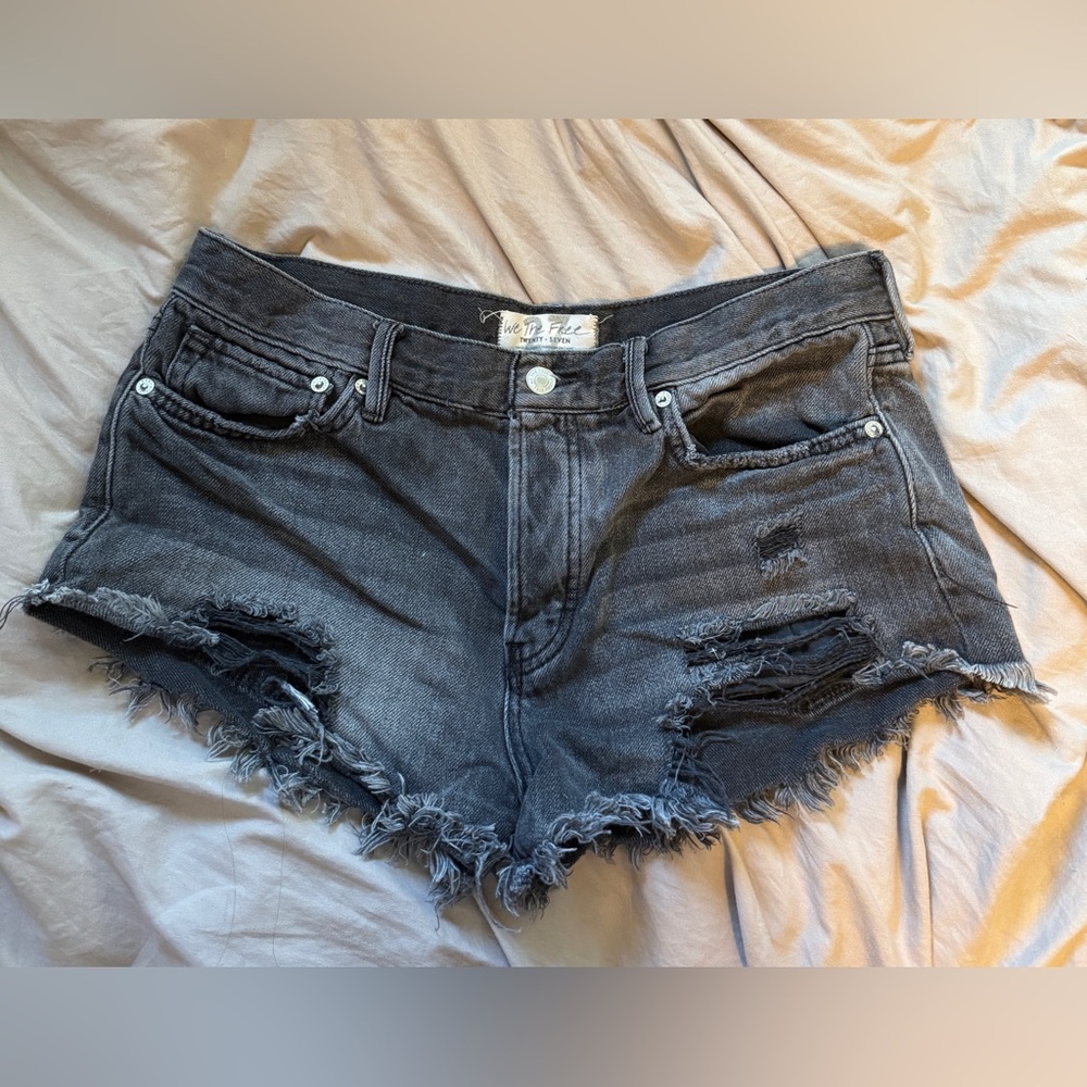 Free People - We The Free Black Distressed Button-Close Denim Shorts – Size 27